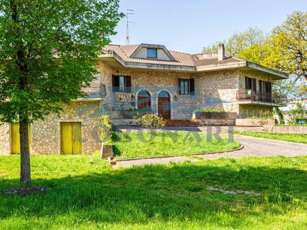 casa indipendente in vendita a Massa Martana