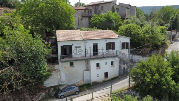 casa indipendente in vendita a Massa Martana in zona Viepri