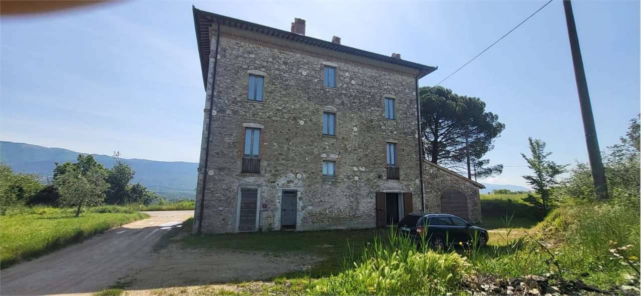 casa indipendente in vendita a Massa Martana in zona Mezzanelli