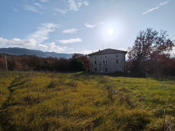 casa indipendente in vendita a Massa Martana in zona Castel Rinaldi