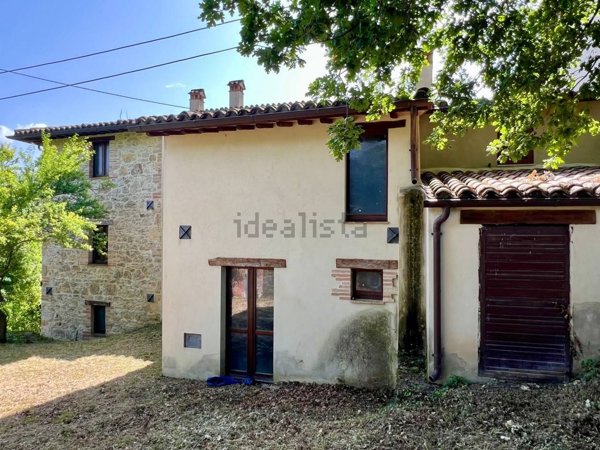 appartamento in vendita a Massa Martana in zona Castel Rinaldi