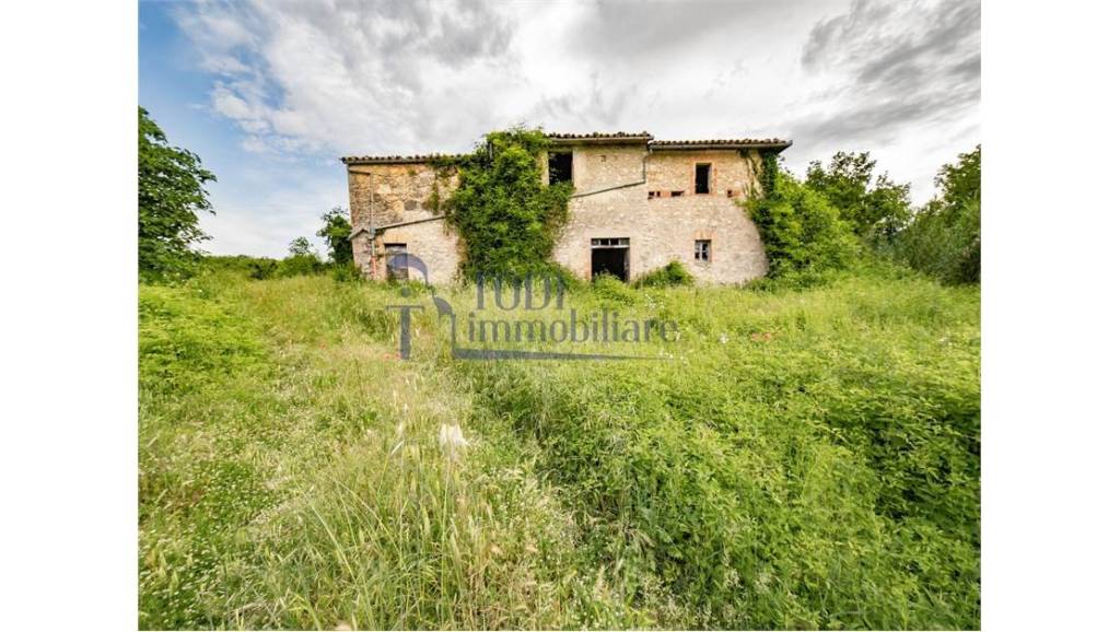 casa indipendente in vendita a Massa Martana