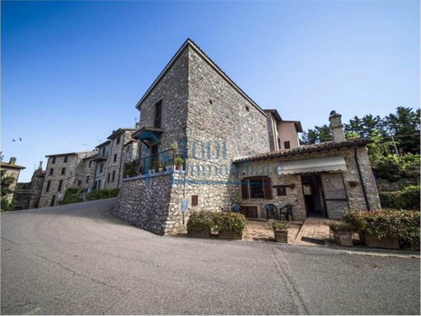 appartamento in vendita a Massa Martana in zona Viepri