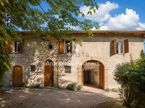 casale in vendita a Massa Martana