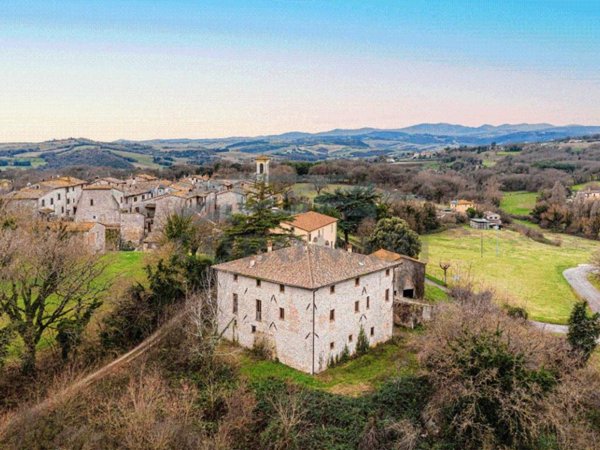 casa indipendente in vendita a Massa Martana in zona Colpetrazzo