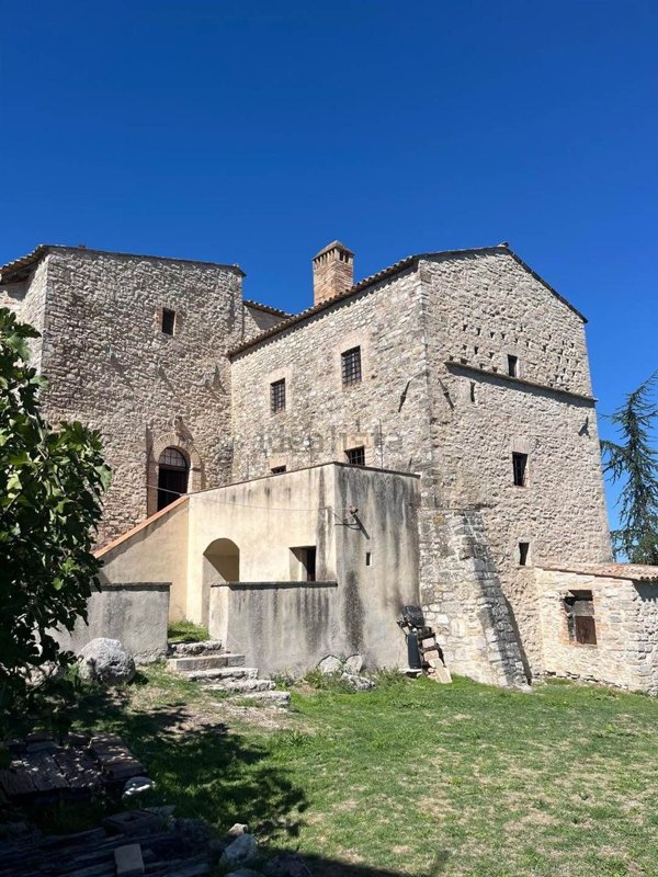 casale in vendita a Massa Martana in zona Mezzanelli