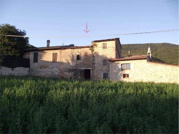 casa indipendente in vendita a Massa Martana in zona Colpetrazzo
