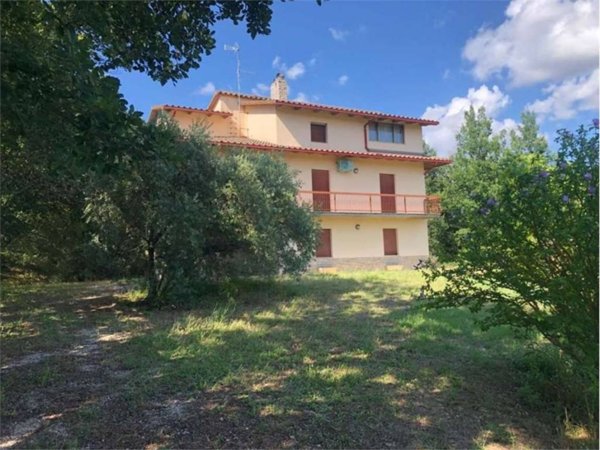 casa indipendente in vendita a Monte Castello di Vibio in zona Madonna del Piano