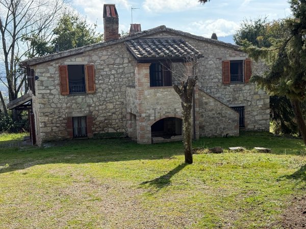 villa in vendita a Monte Castello di Vibio in zona Madonna del Piano