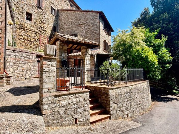 appartamento in vendita a Monte Castello di Vibio in zona Doglio