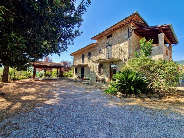 casa indipendente in vendita a Monte Castello di Vibio