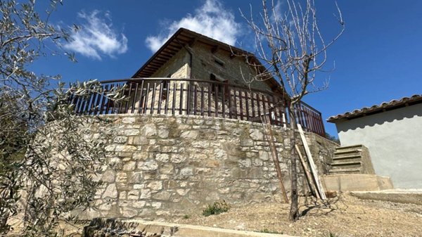 casa indipendente in vendita a Monte Castello di Vibio