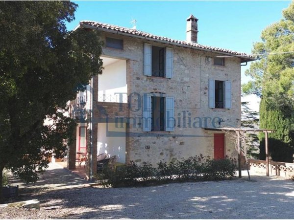 casa indipendente in vendita a Monte Castello di Vibio in zona Madonna del Piano