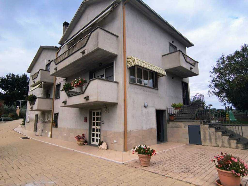 casa indipendente in vendita a Montefalco in zona Montepennino