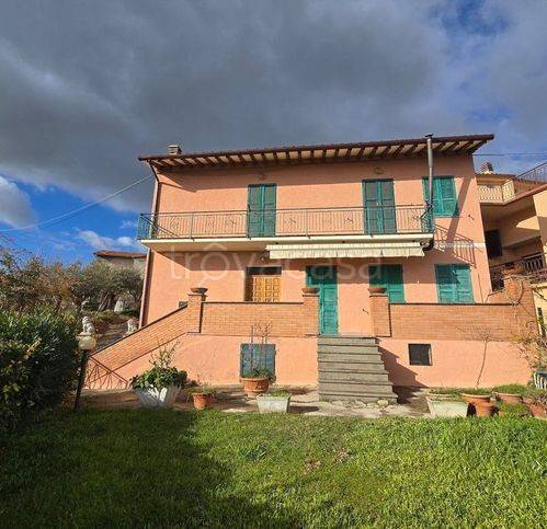 casa indipendente in vendita a Montefalco