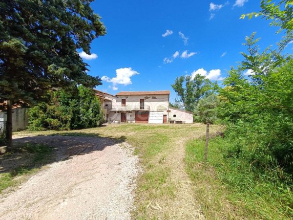 casa indipendente in vendita a Montefalco in zona Casale