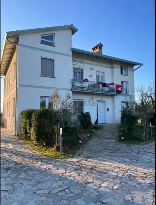 casa indipendente in vendita a Montefalco