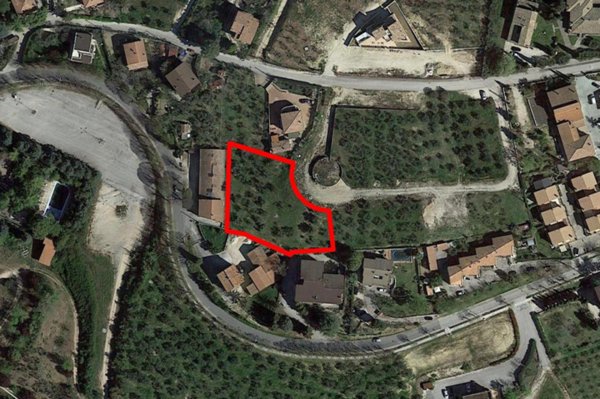 terreno edificabile in vendita a Montefalco
