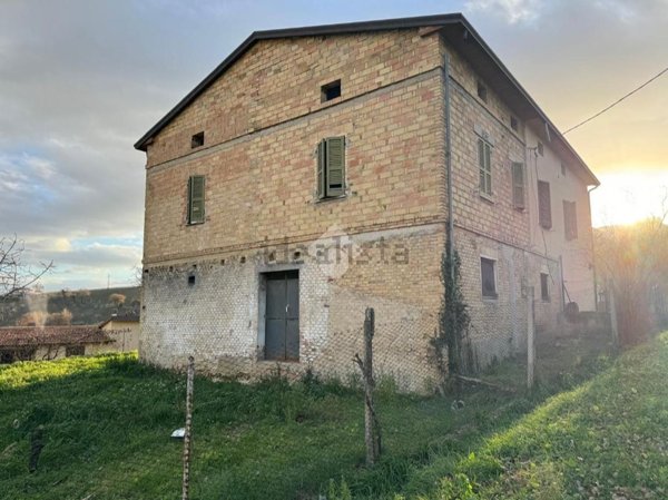 casa indipendente in vendita a Montefalco in zona Casale