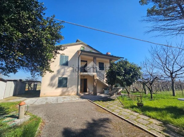 casa indipendente in vendita a Montefalco in zona Fratta