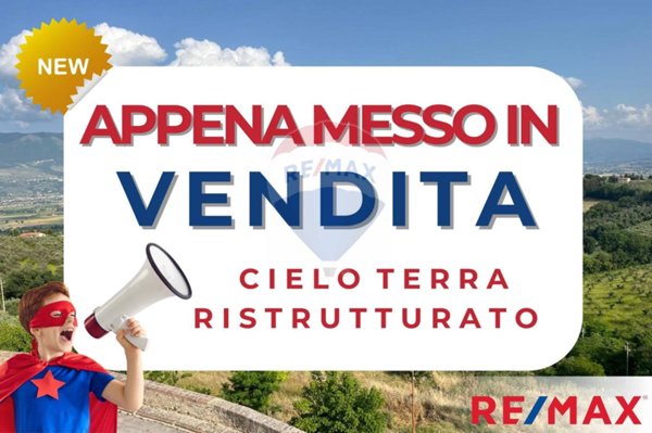 casa indipendente in vendita a Montefalco