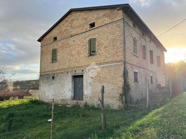 casa indipendente in vendita a Montefalco in zona Casale
