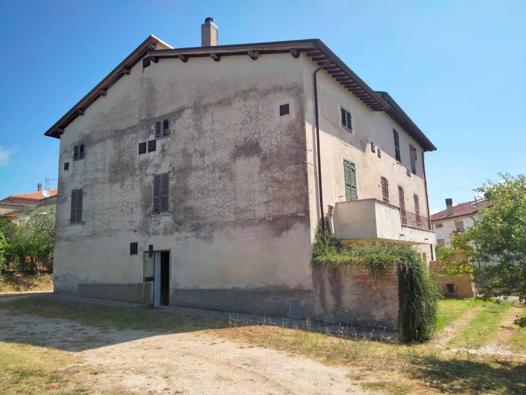 casa indipendente in vendita a Montefalco in zona Casale