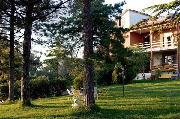casa indipendente in vendita a Montefalco