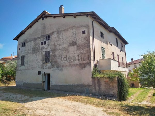 casale in vendita a Montefalco in zona Casale