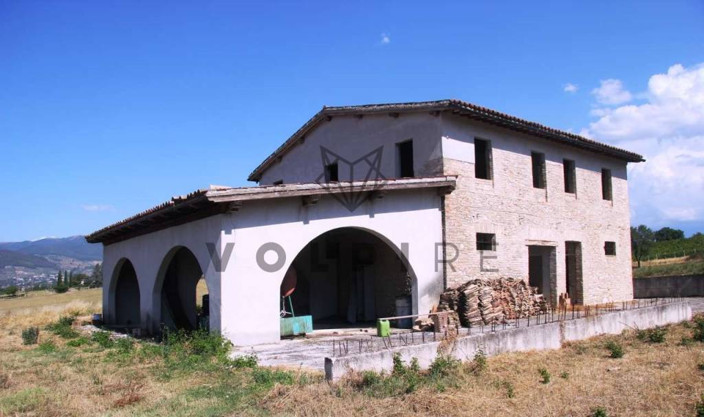 casa indipendente in vendita a Montefalco in zona Casale
