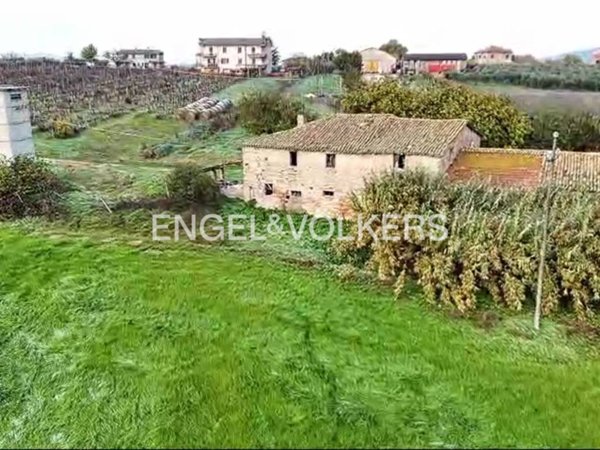 casa indipendente in vendita a Montefalco in zona Casale