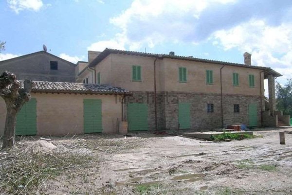 casa indipendente in vendita a Montefalco in zona Casale