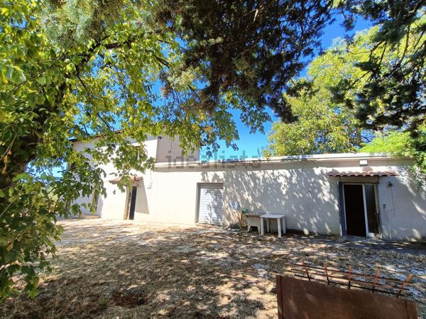 casa indipendente in vendita a Montefalco