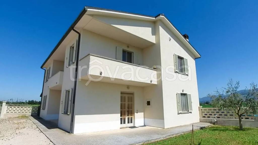 casa indipendente in vendita a Montefalco