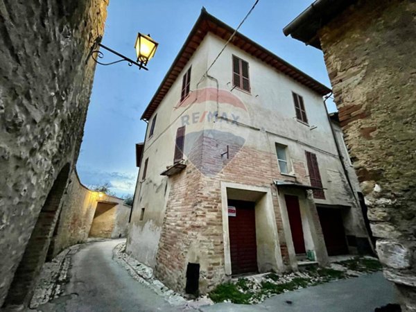 casa indipendente in vendita a Montefalco