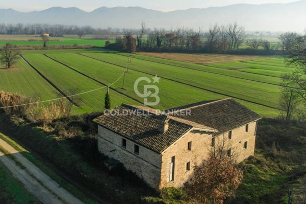 casa indipendente in vendita a Montefalco in zona Casale