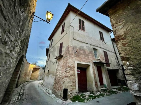 casa indipendente in vendita a Montefalco