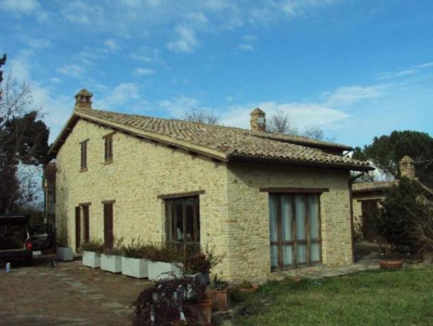 casa indipendente in vendita a Montefalco in zona Pietrauta