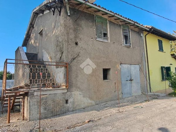 casa indipendente in vendita a Montefalco