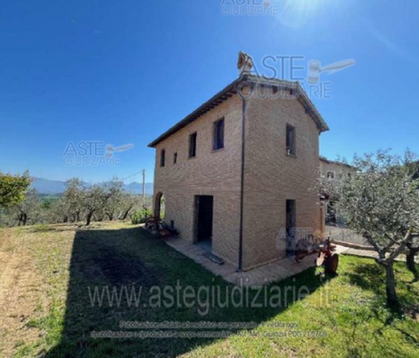terreno edificabile in vendita a Montefalco