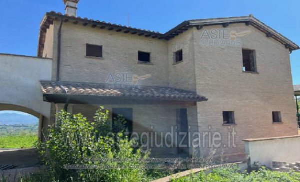 terreno edificabile in vendita a Montefalco