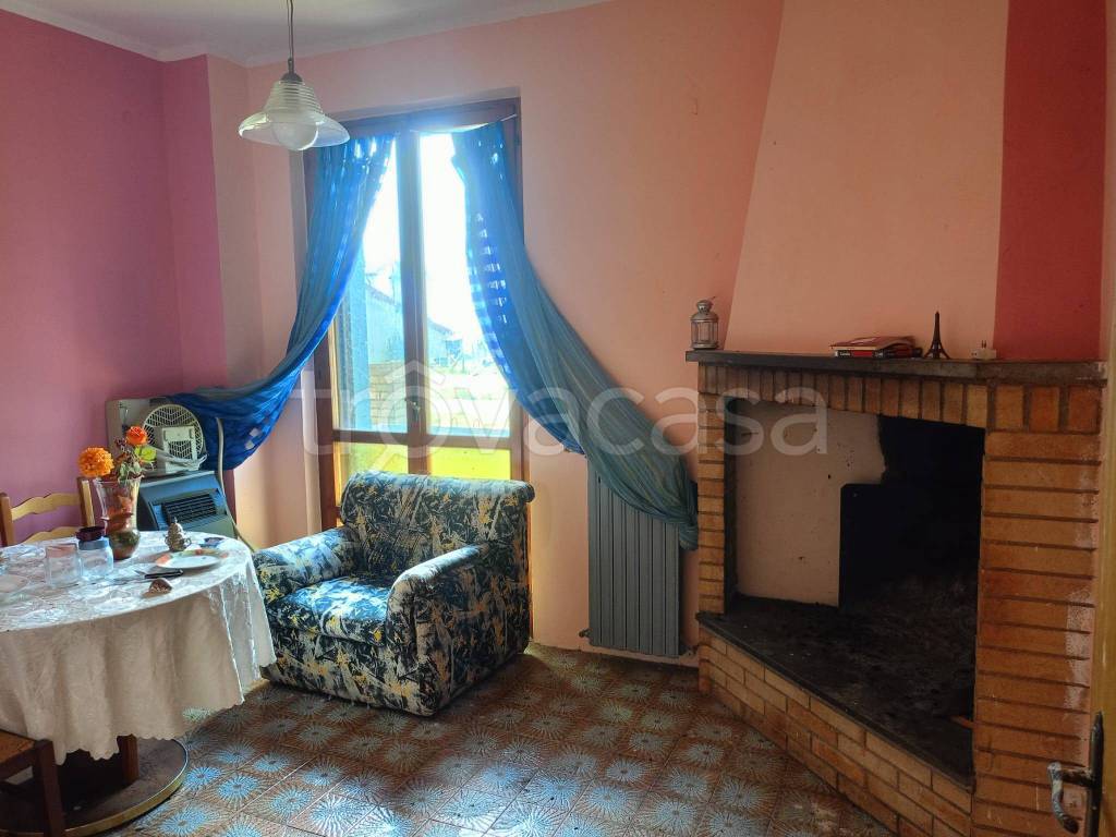 casa indipendente in vendita a Montefalco in zona Casale