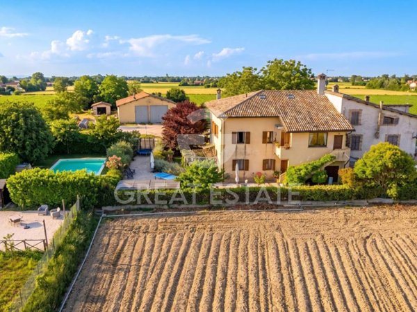 casa indipendente in vendita a Montefalco in zona Casale