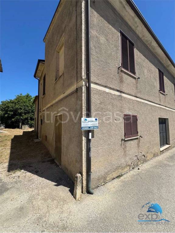 casa indipendente in vendita a Montefalco in zona Casale