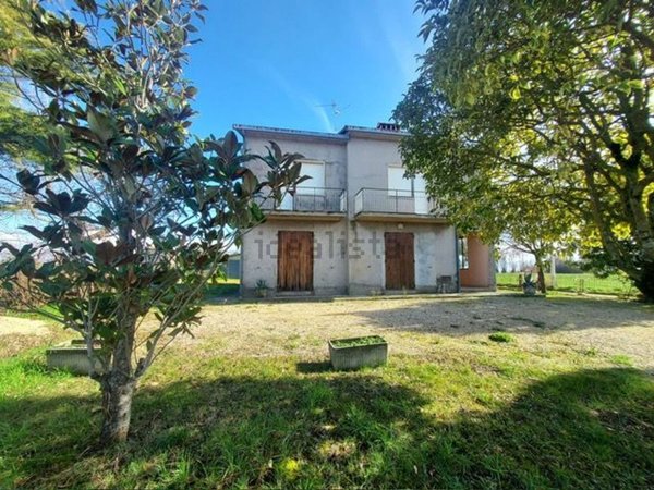 casa indipendente in vendita a Montefalco in zona Fratta