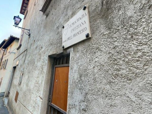 ufficio in vendita a Montefalco in zona Camiano