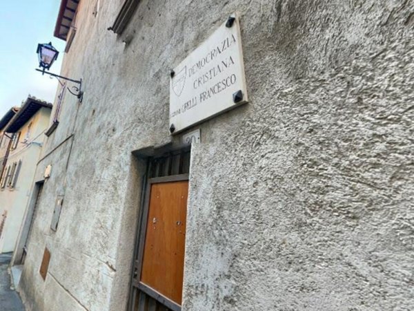 ufficio in vendita a Montefalco in zona Camiano