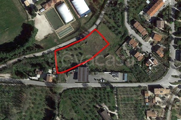 terreno edificabile in vendita a Montefalco in zona Cerrete
