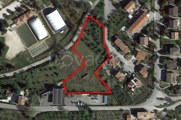 terreno edificabile in vendita a Montefalco in zona Cerrete