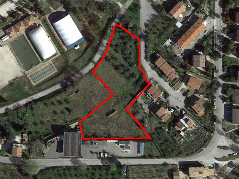 terreno edificabile in vendita a Montefalco in zona Camiano